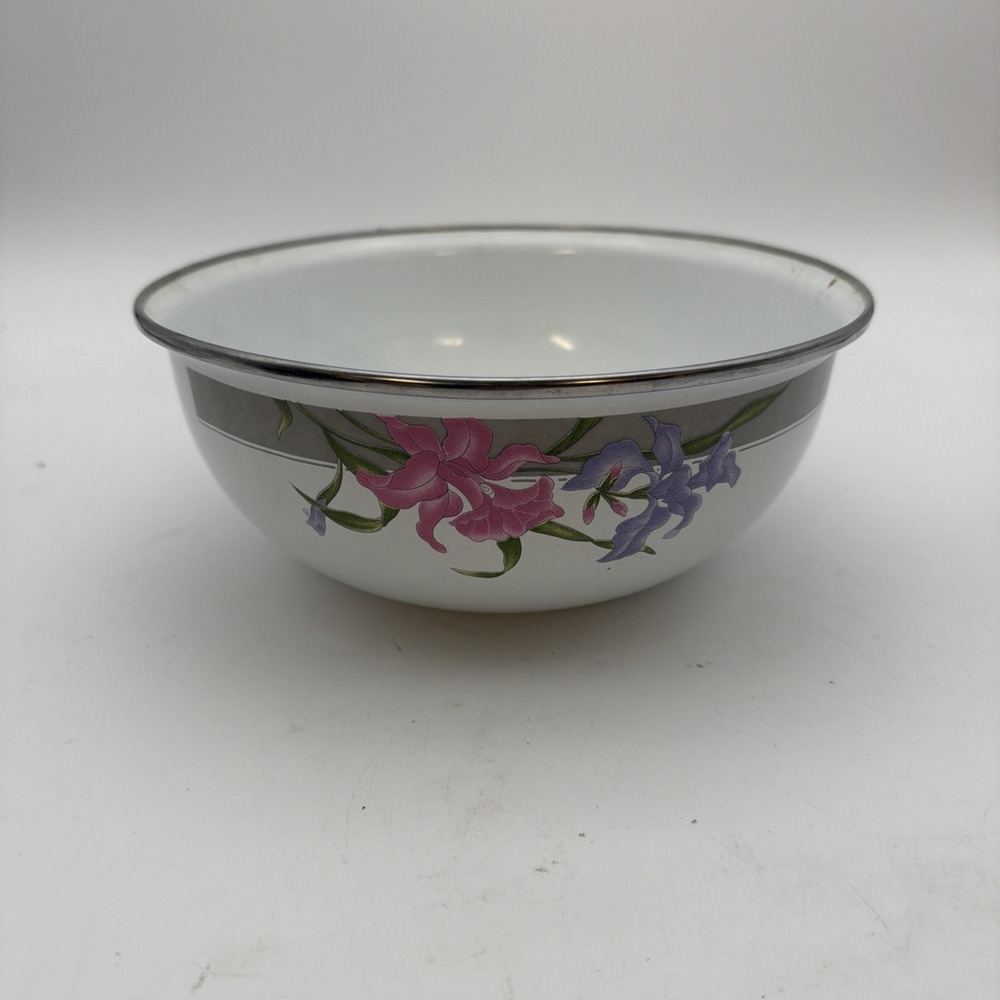 vintage GMI enamel-on-metal mixing bowl